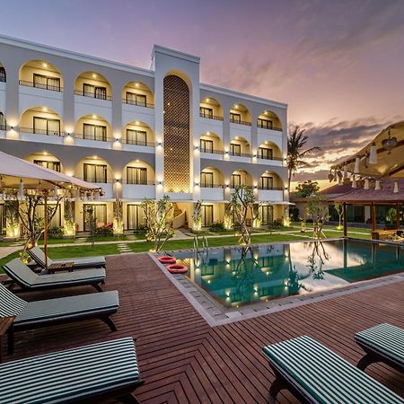 Sima Hotel Kuta  Extérieur photo